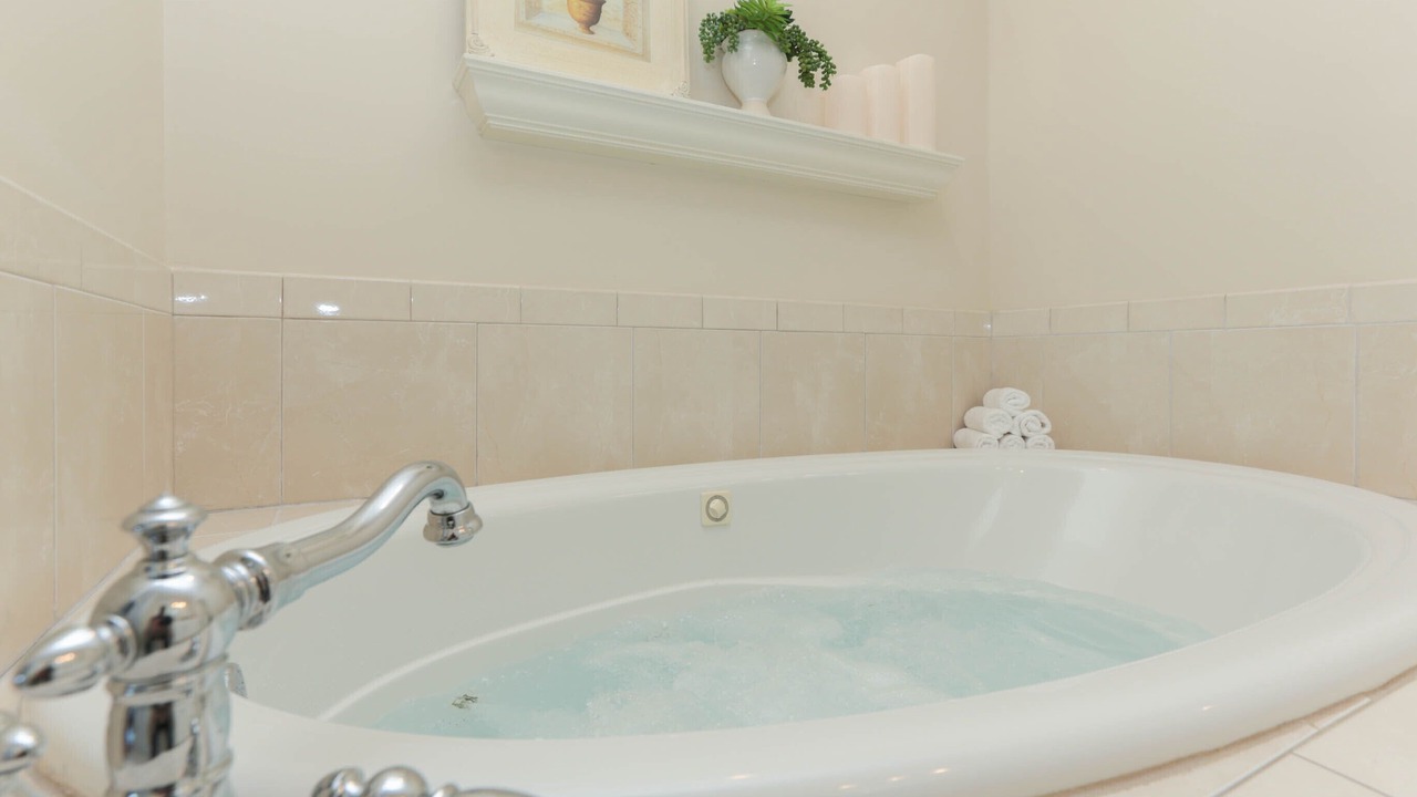 Photo of Bathroom in Willoughby Spit