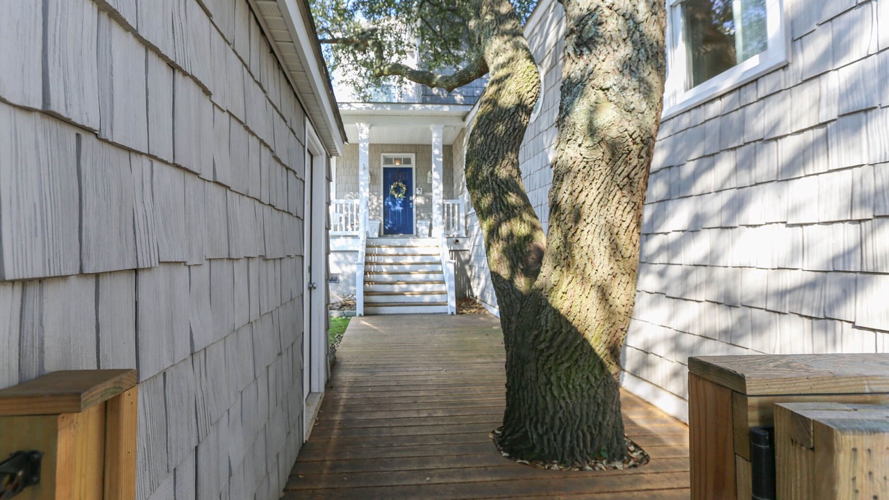 Photo of Outdoor in Willoughby Spit
