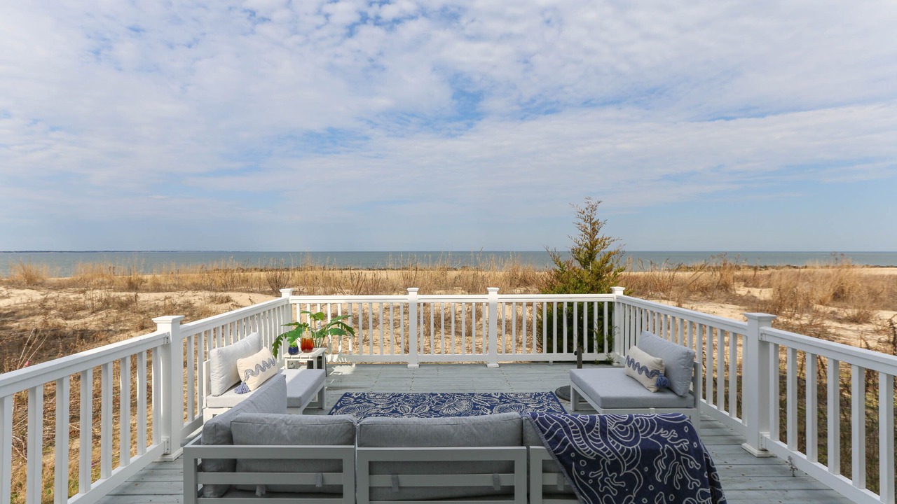 Photo of Patio Balcony in Willoughby Spit