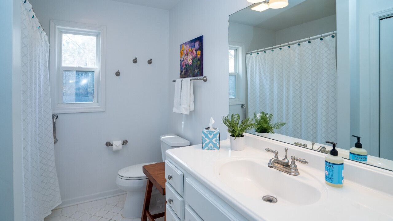 Photo of Bathroom in Milledgeville