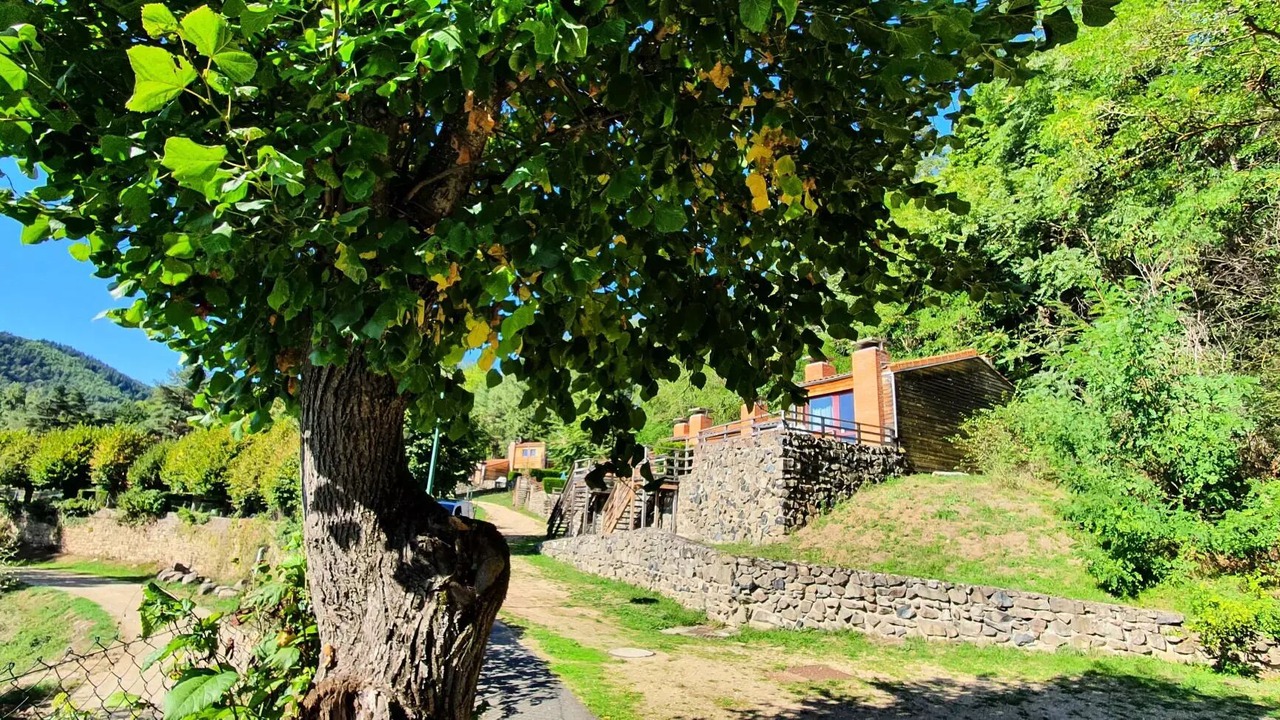 Photo of Outdoor in Vorey