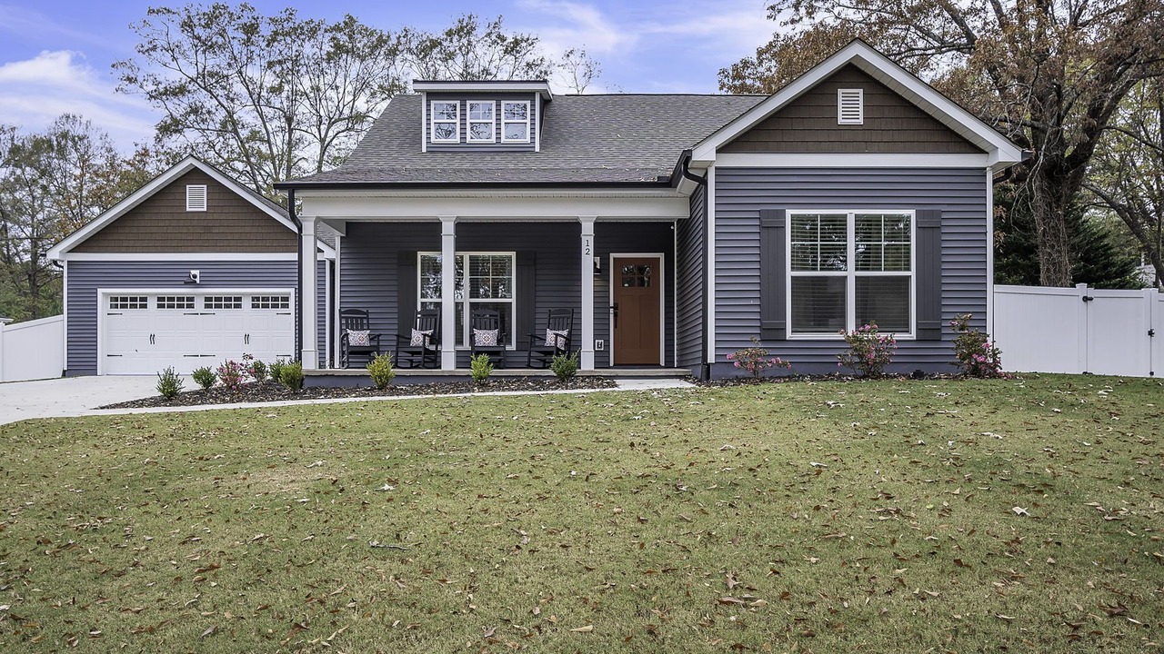 Photo of Outdoor in Greenville