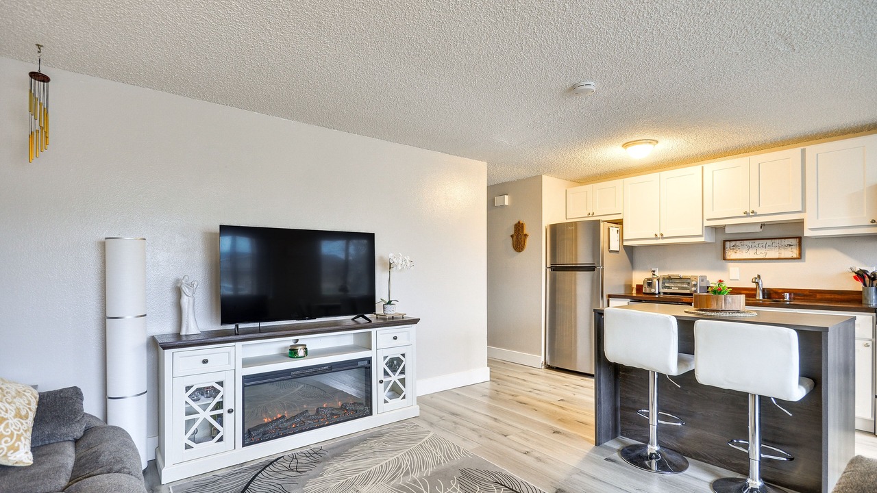 Photo of Livingroom in Evergreen