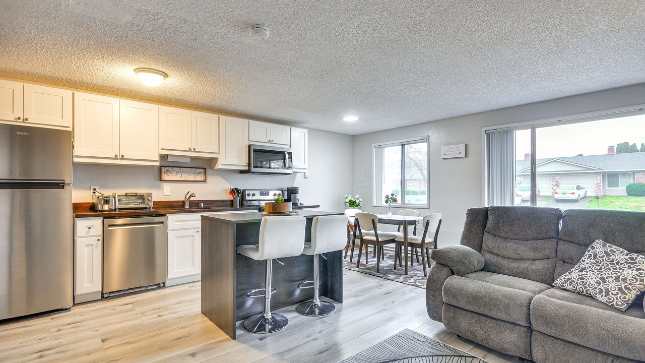 Photo of Others in Evergreen