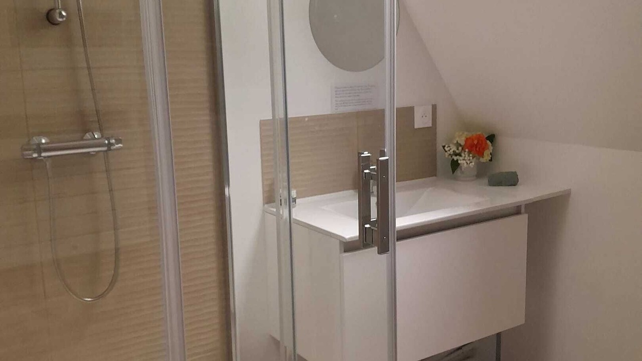 Photo of Bathroom in Offranville