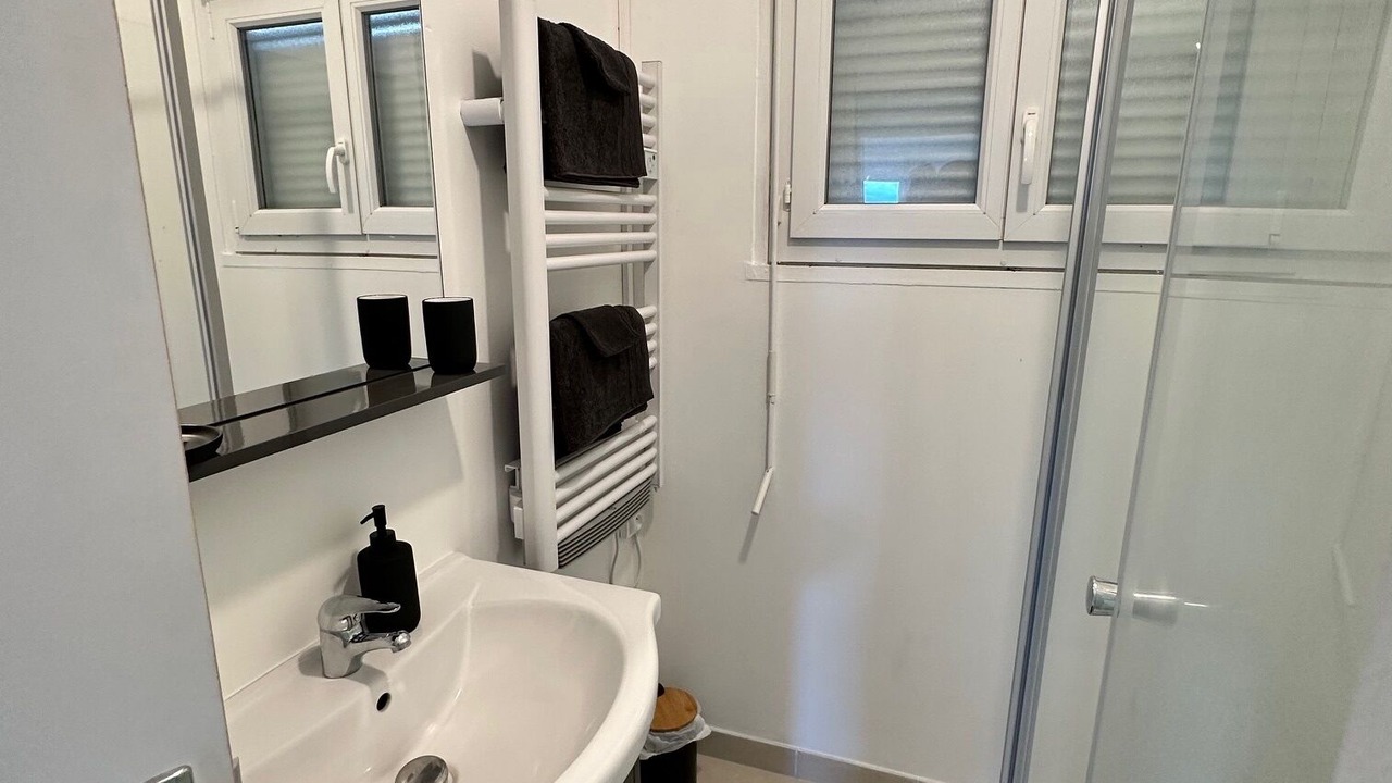 Photo of Bathroom in Cosne-Cours-sur-Loire