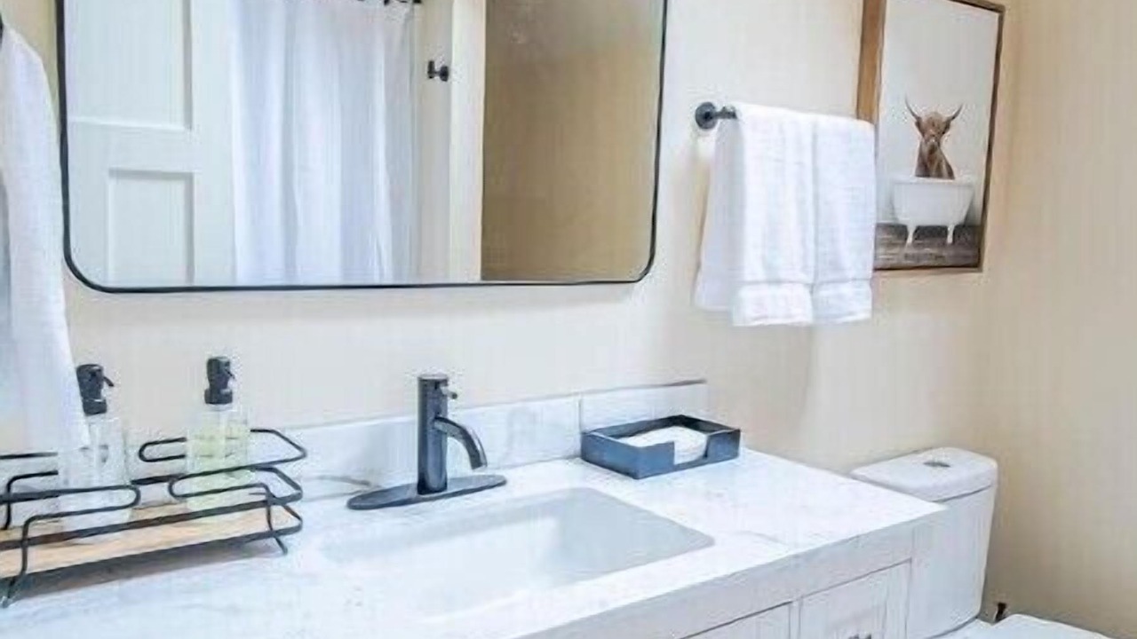 Photo of Bathroom in Verlot