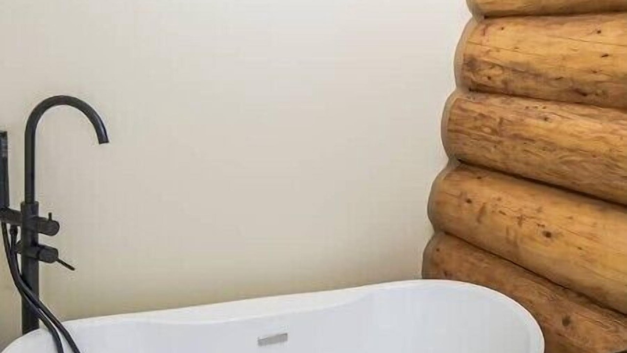 Photo of Bathroom in Verlot