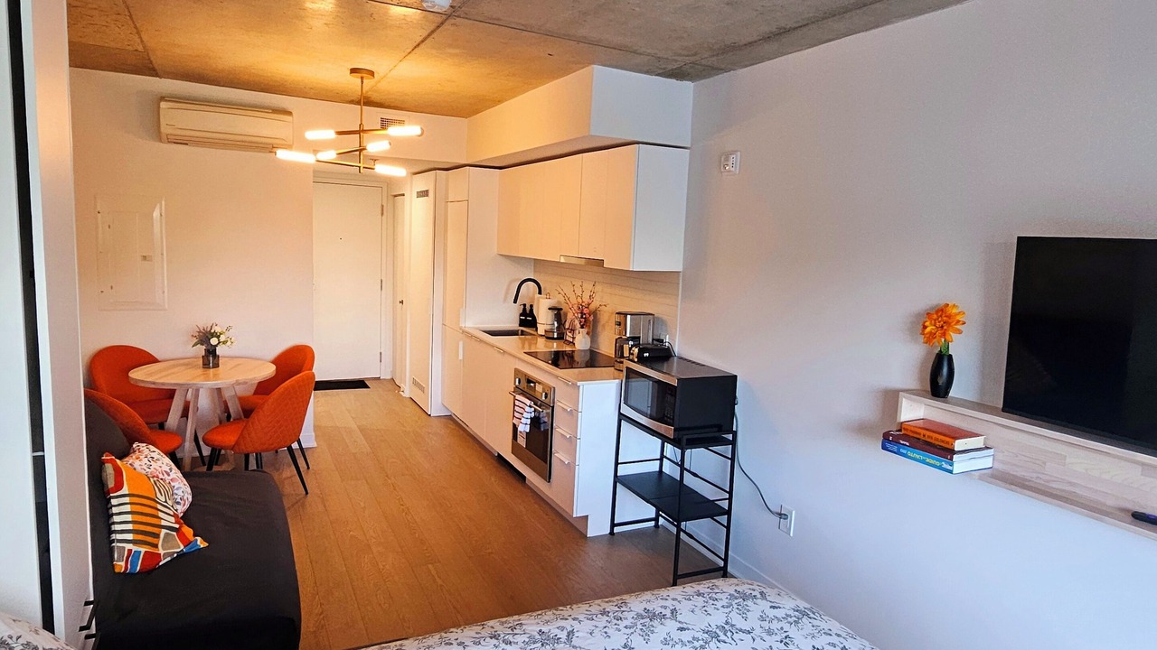 Photo of Bedroom in Quartier des Spectacles