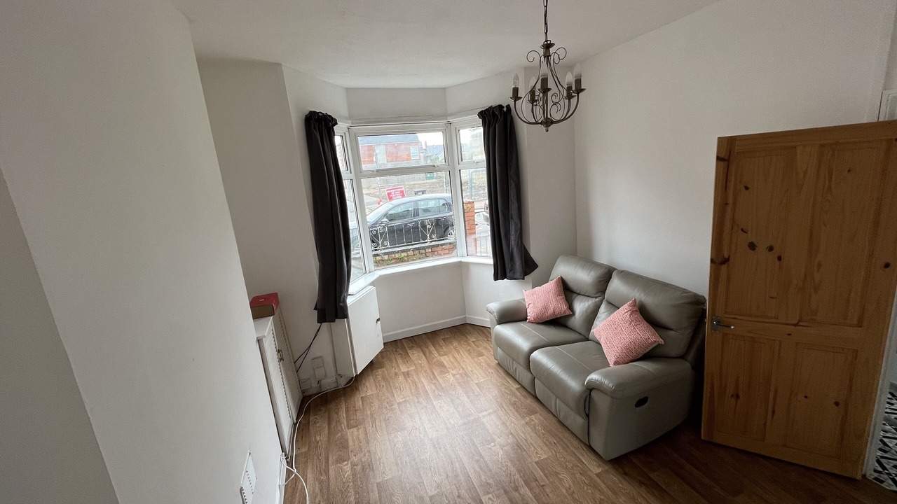 Photo of Livingroom in Canton