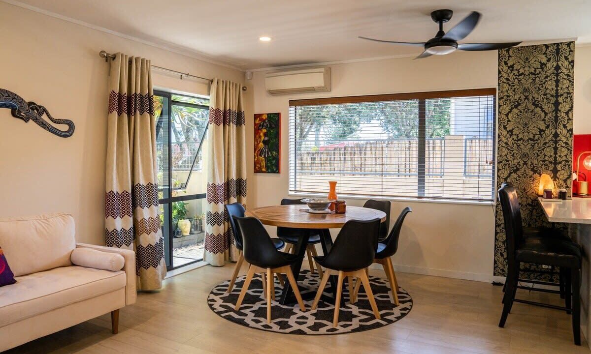 Photo of Others in Eastern Beach