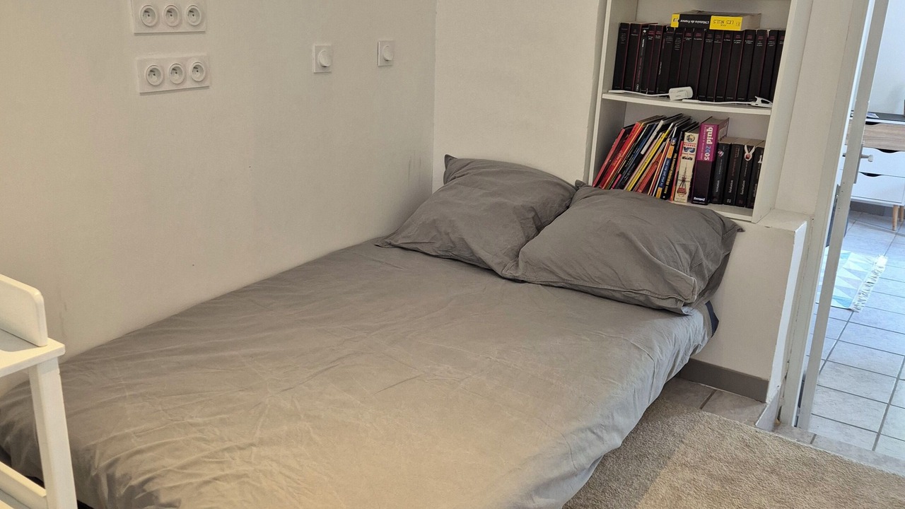 Photo of Bedroom in Saint-Martin-de-Londres