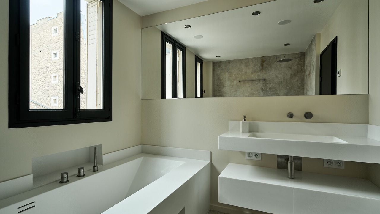 Photo of Bathroom in Quartier de l'Ecole-Militaire