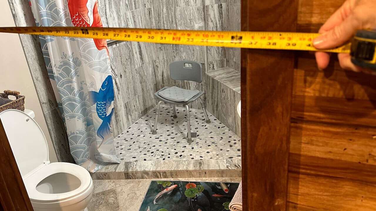 Photo of Bathroom in Hilo