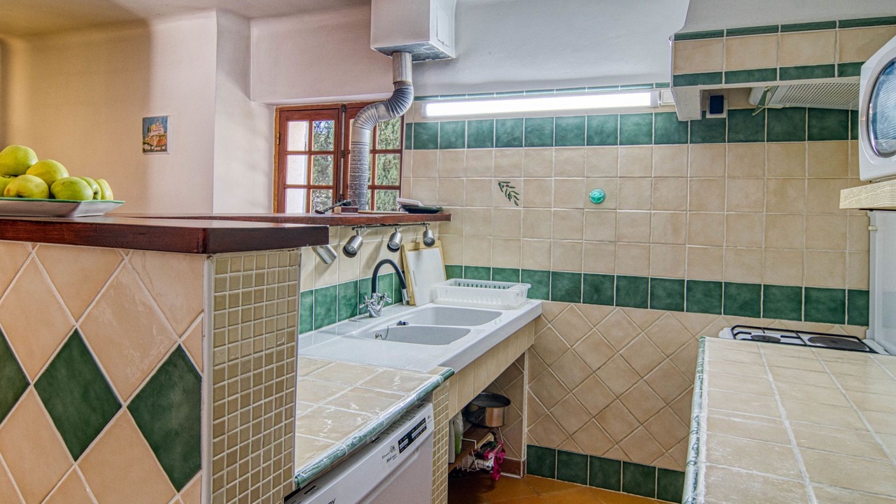 Photo of Bedroom in Entrecasteaux