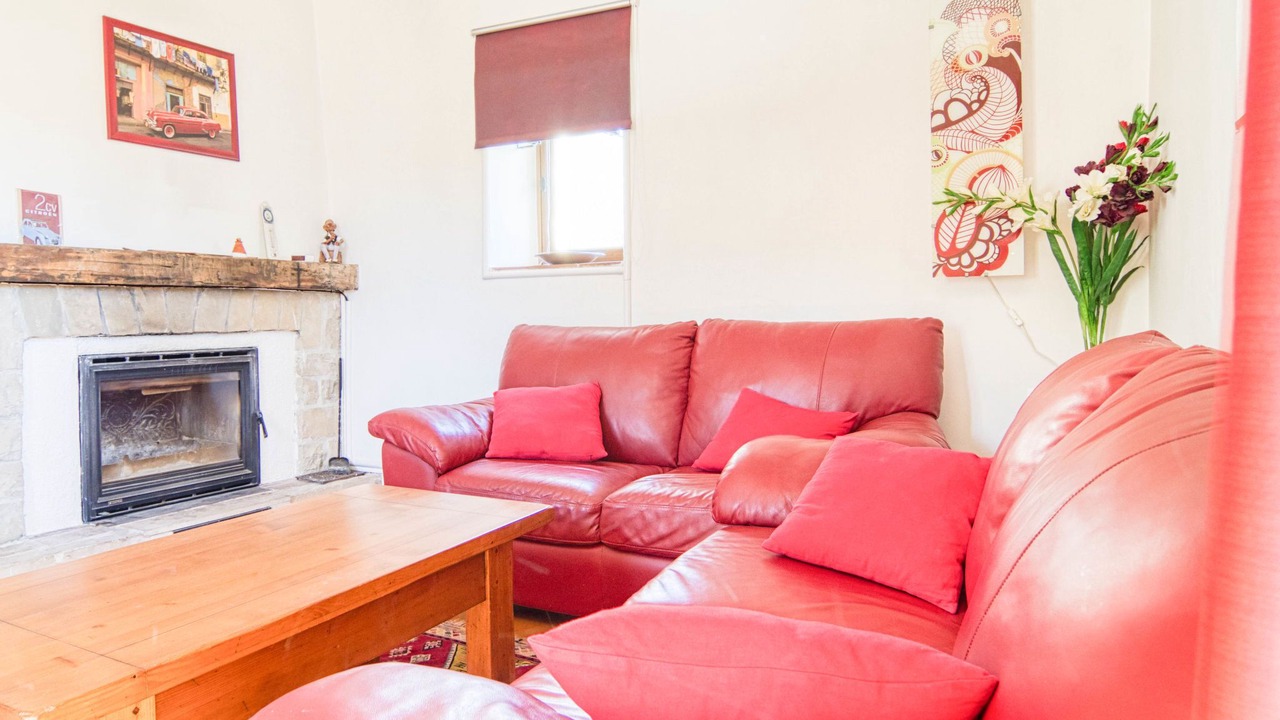 Photo of Livingroom in Entrecasteaux