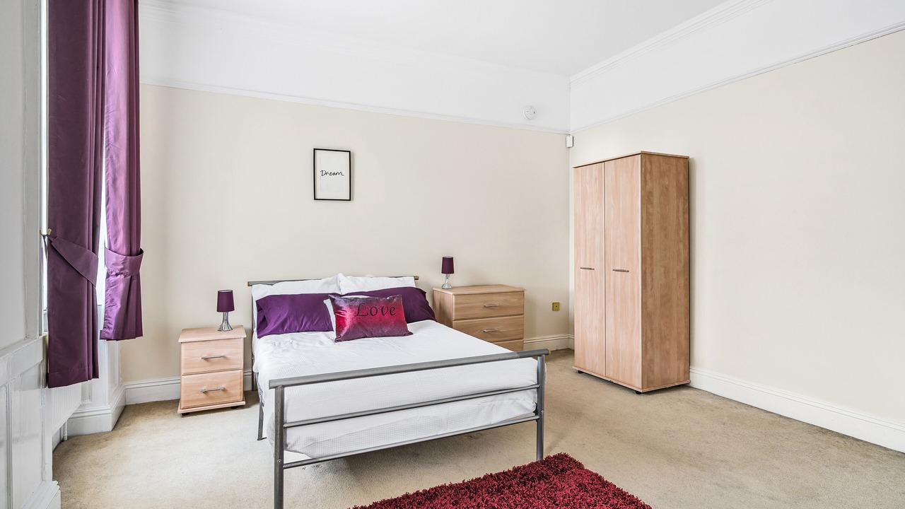 Photo of Bedroom in Newcastle-Under-Lyme