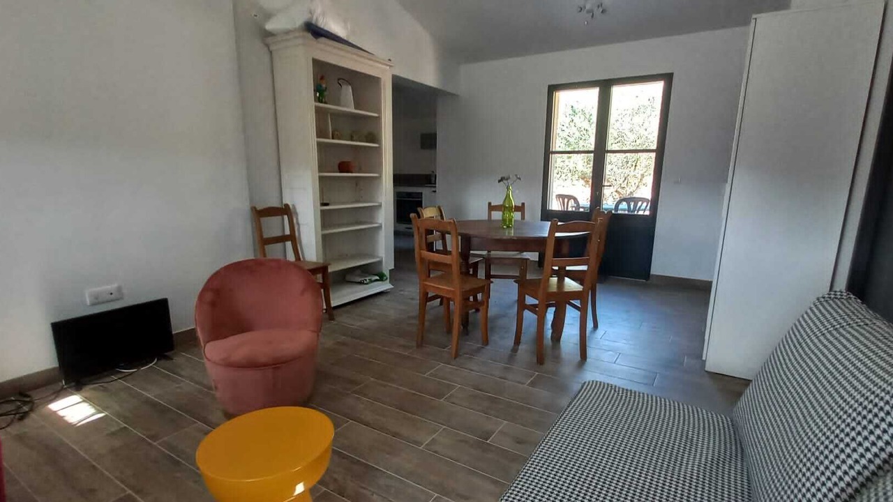 Photo of Livingroom in Castillon