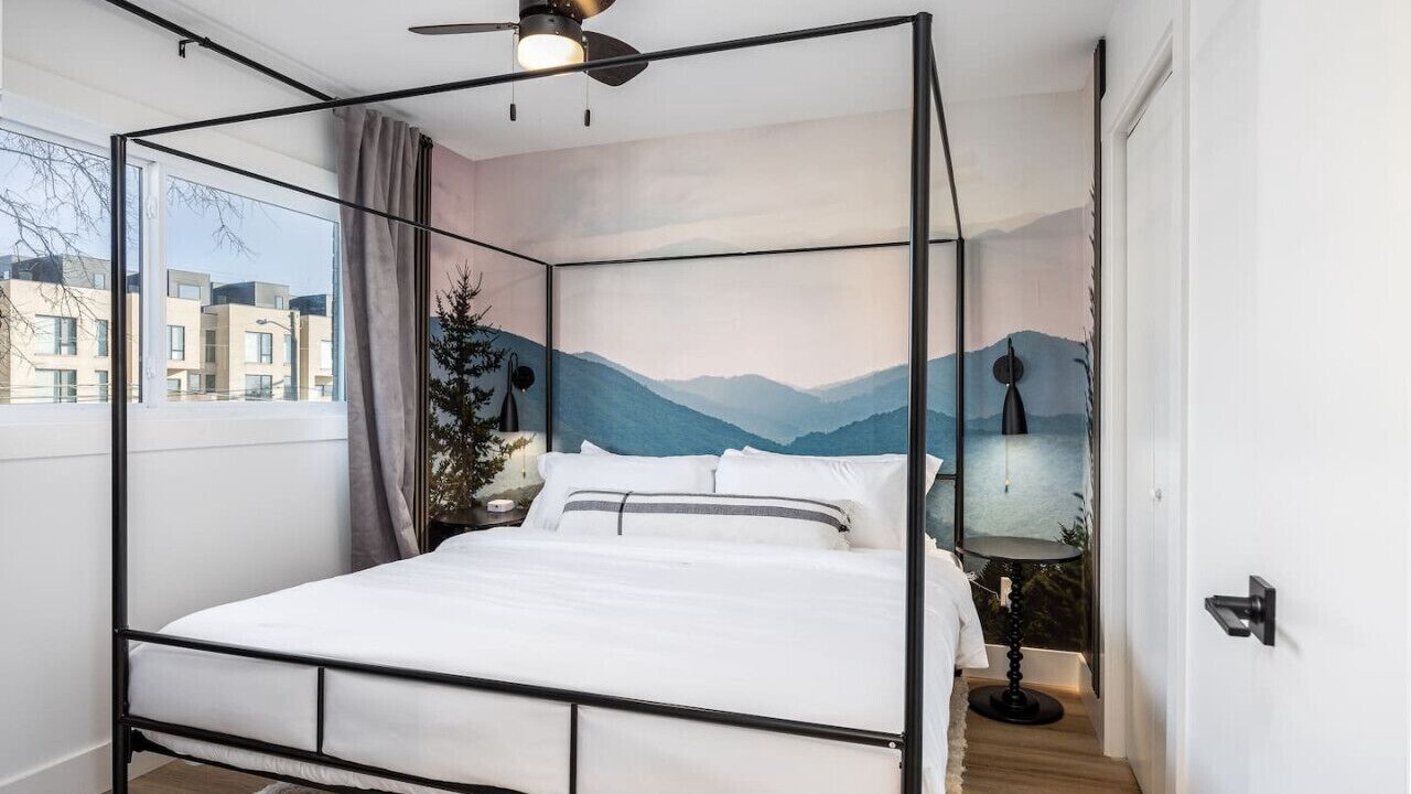 Photo of Bedroom in Hillsboro Village