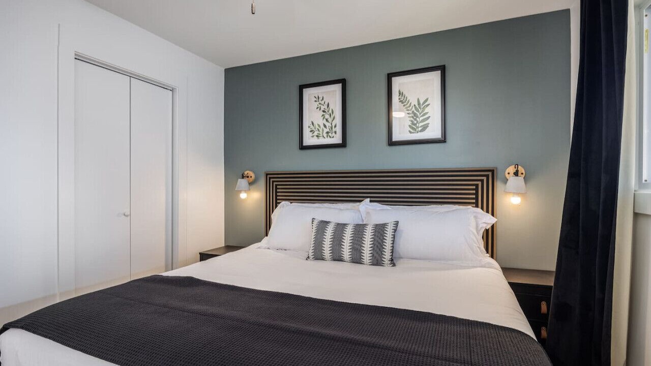 Photo of Bedroom in Hillsboro Village
