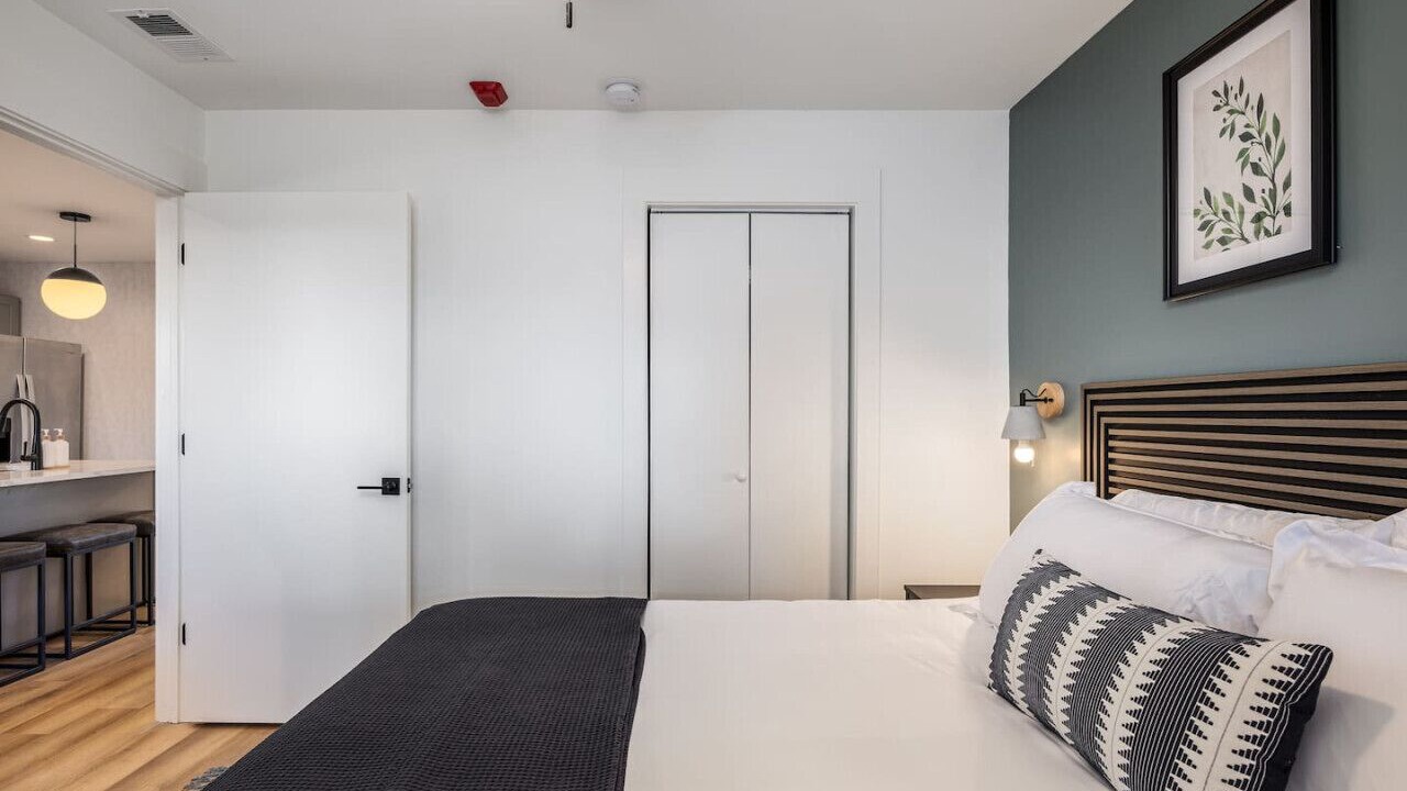 Photo of Bedroom in Hillsboro Village