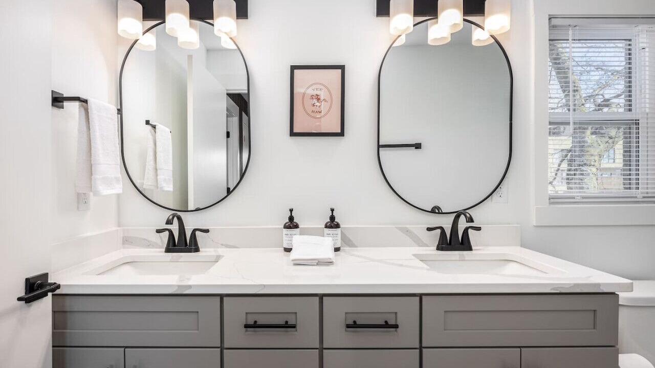 Photo of Bathroom in Hillsboro Village
