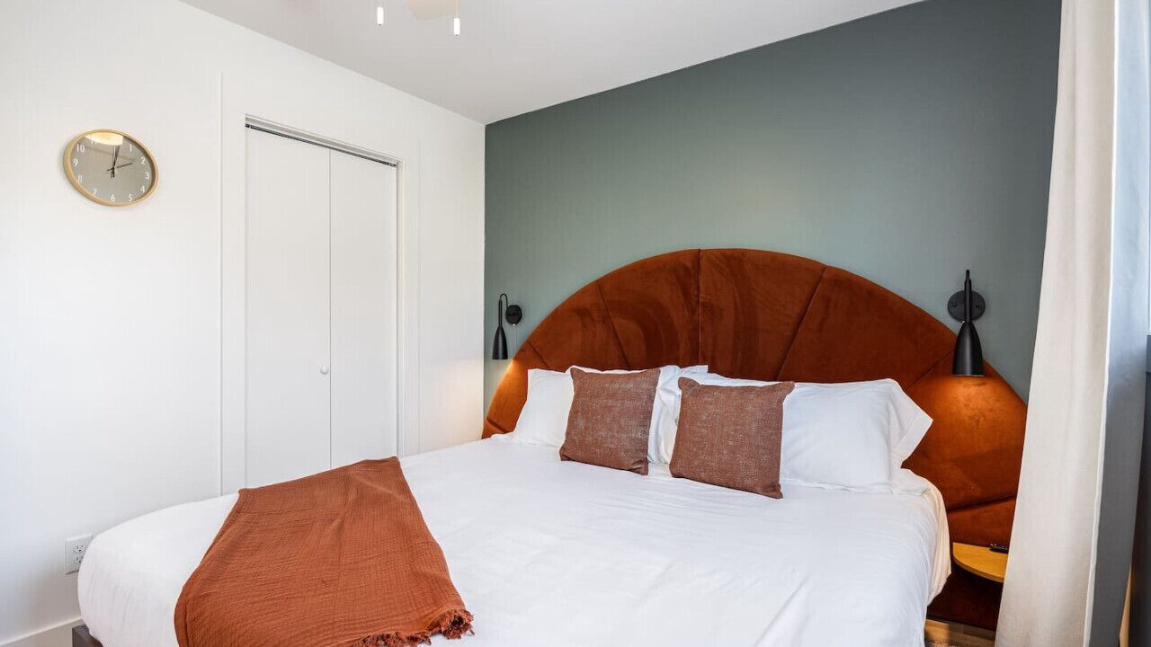 Photo of Bedroom in Hillsboro Village