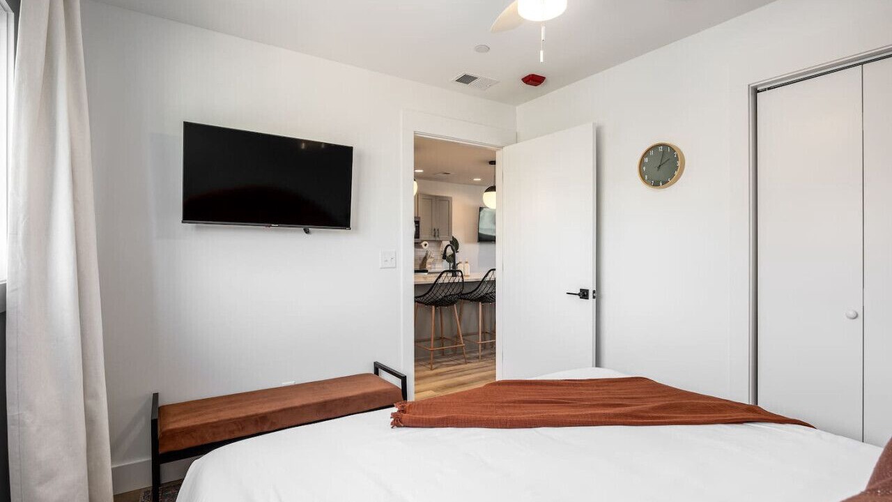 Photo of Bedroom in Hillsboro Village