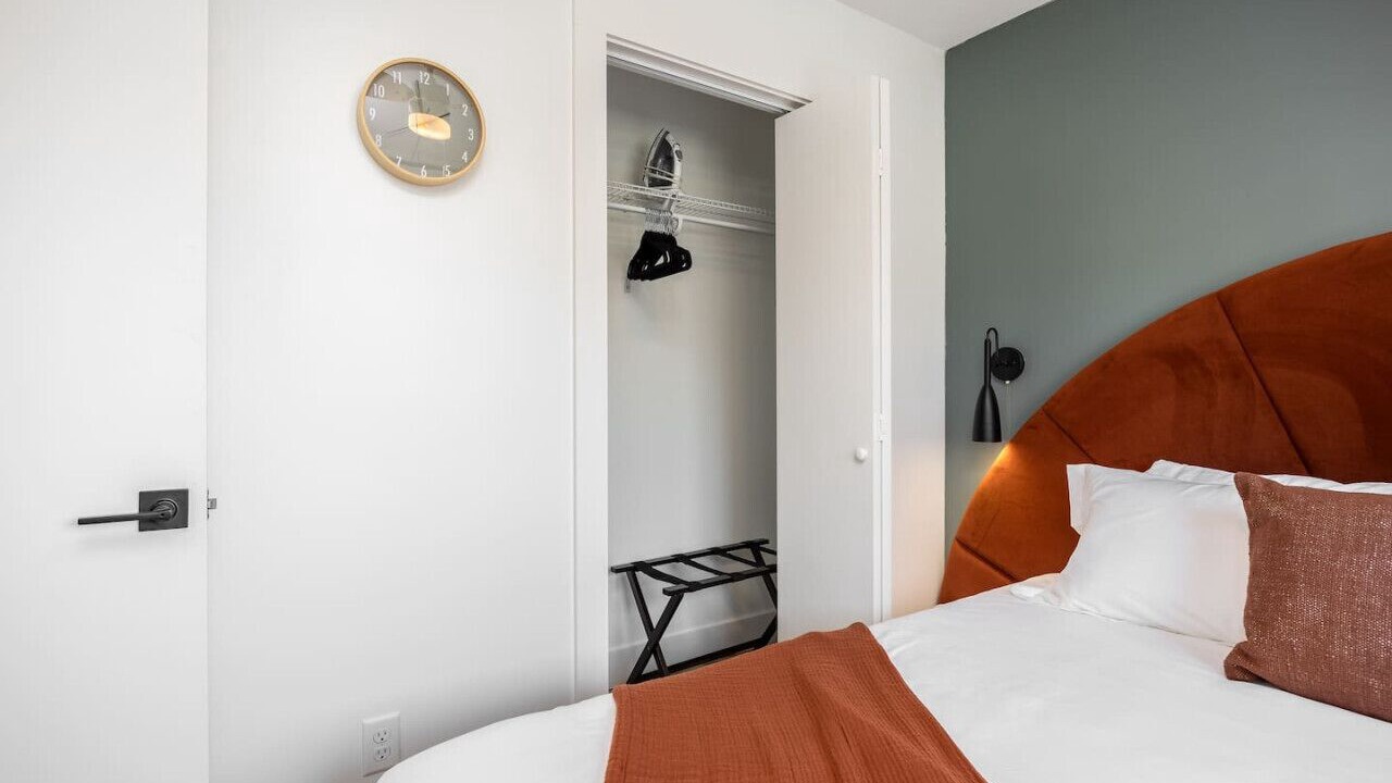 Photo of Bedroom in Hillsboro Village