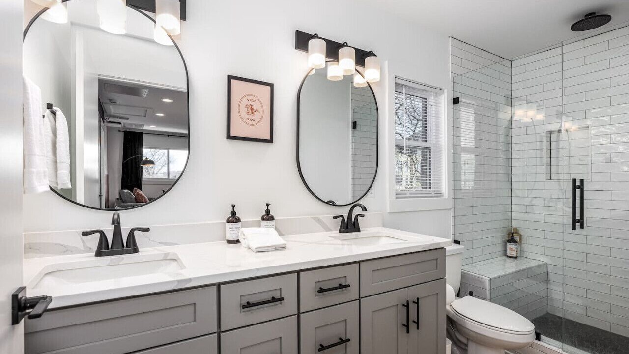 Photo of Bathroom in Hillsboro Village
