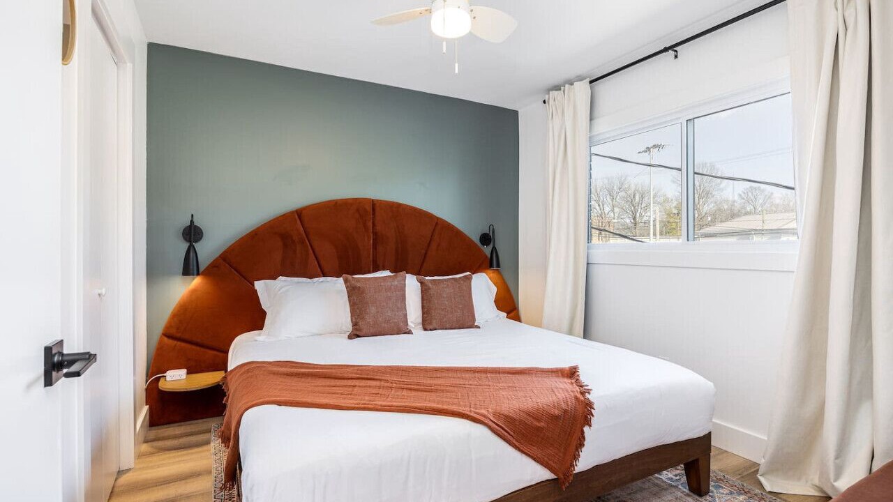 Photo of Bedroom in Hillsboro Village