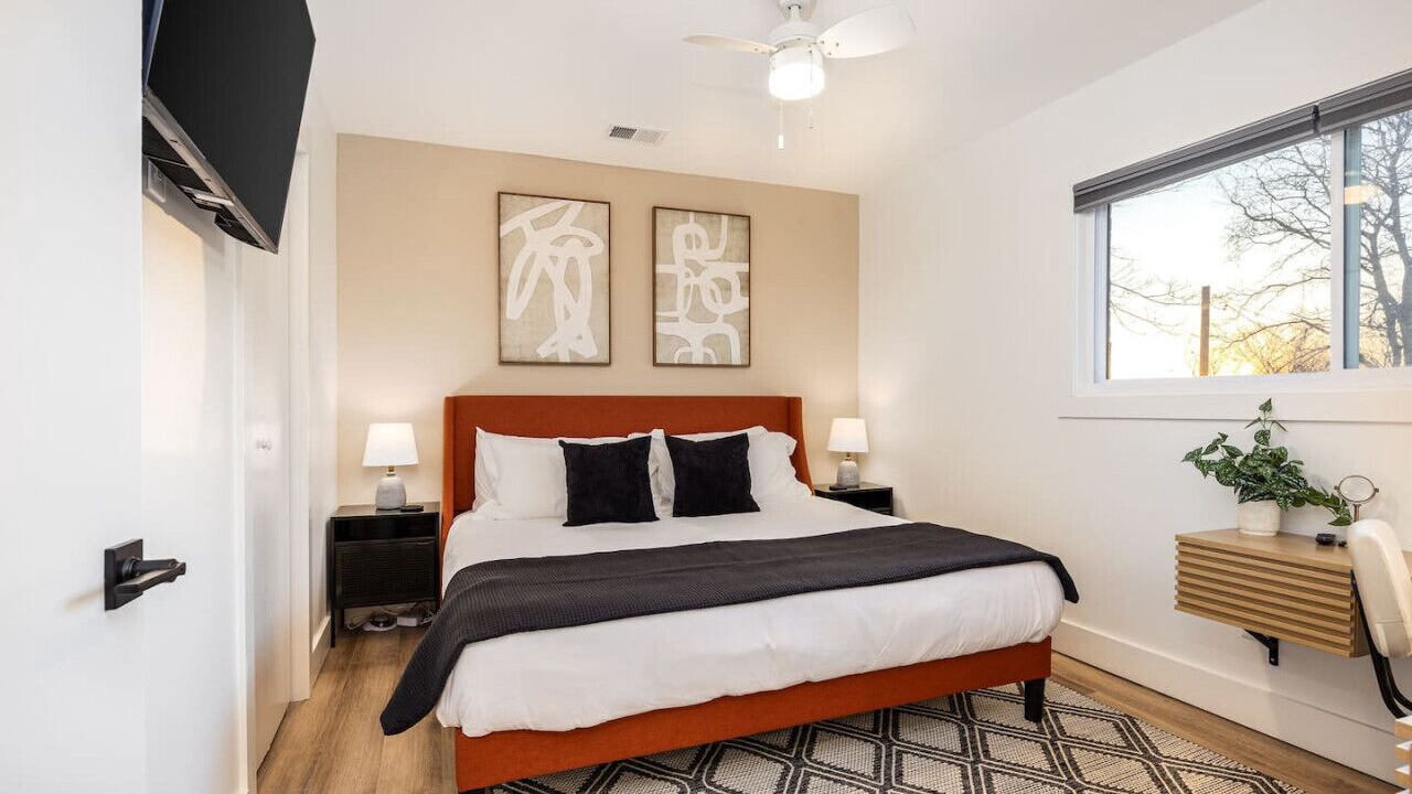 Photo of Bedroom in Hillsboro Village