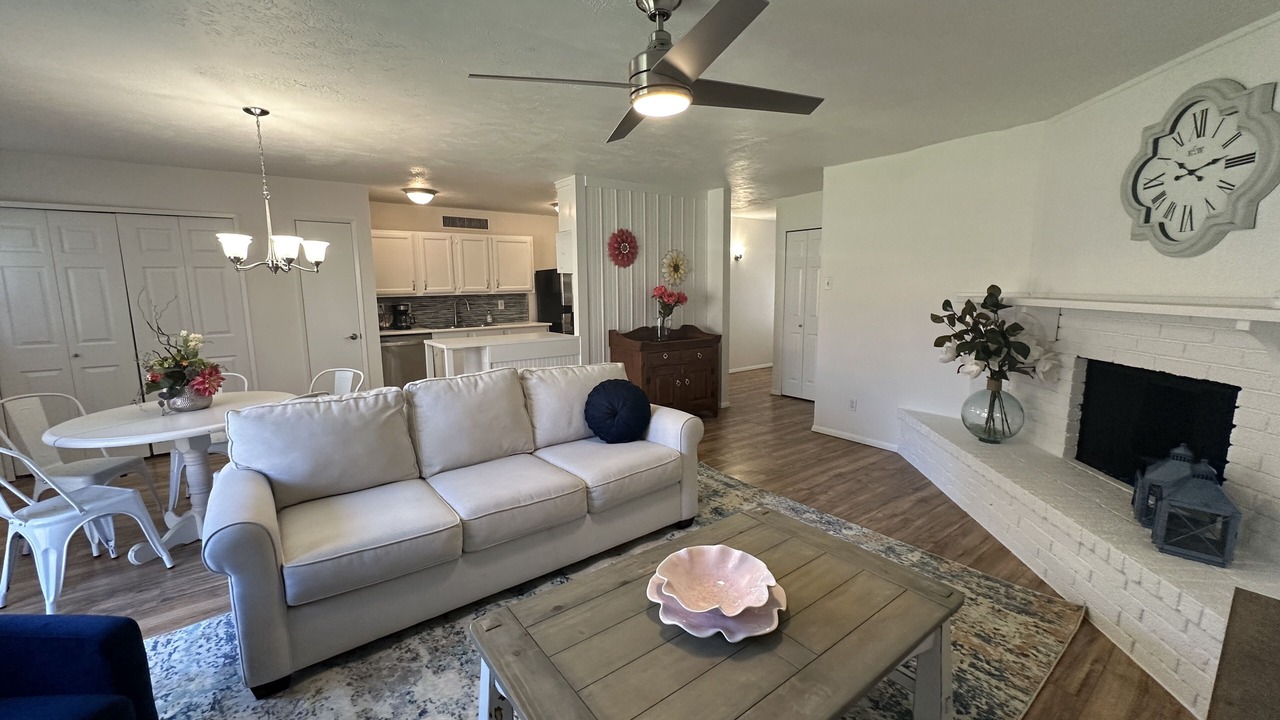 Photo of Livingroom in Allen