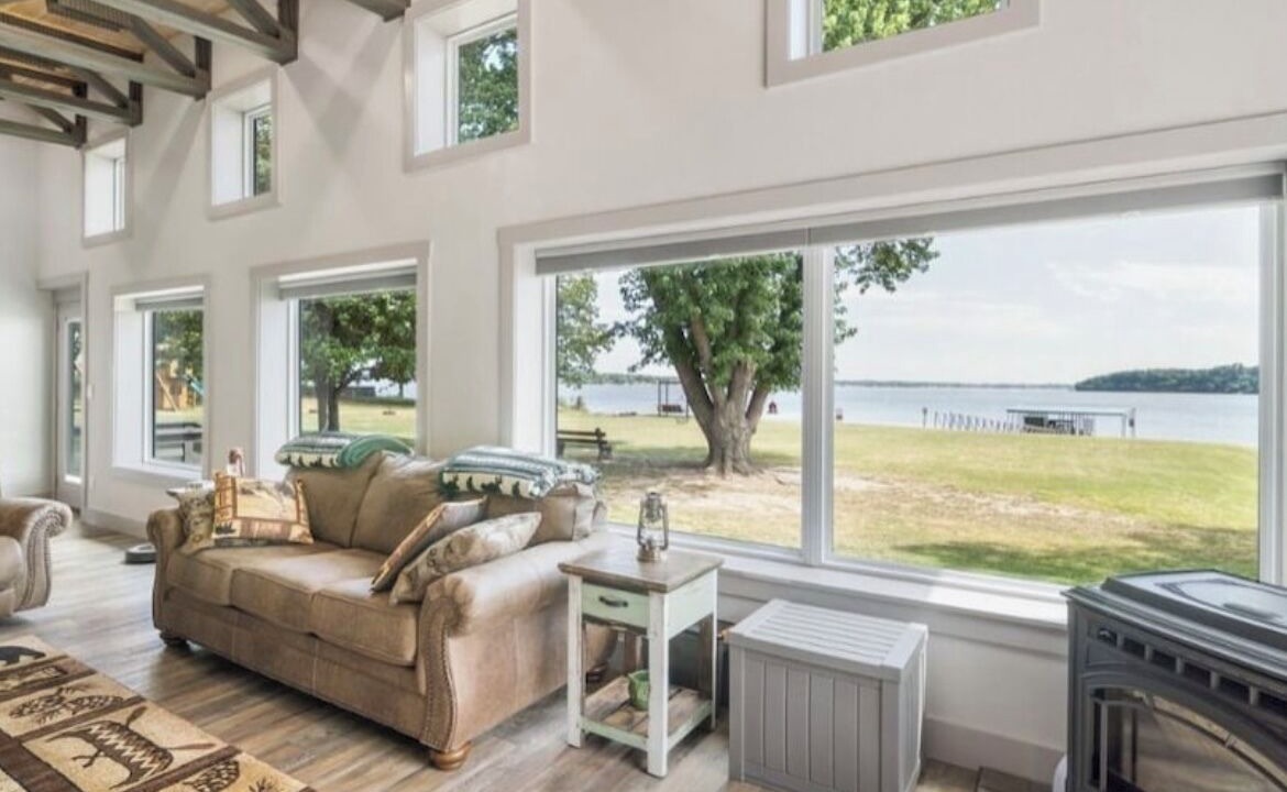 Photo of Livingroom in Wyandotte