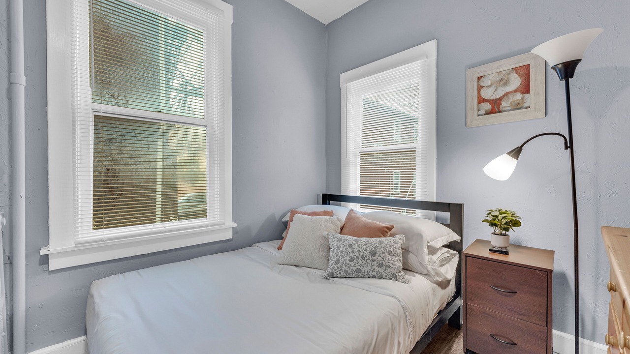 Photo of Bedroom in University Circle