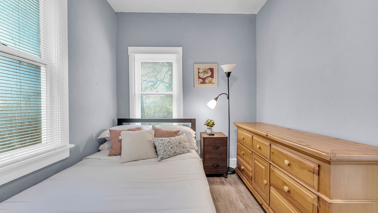 Photo of Bedroom in University Circle