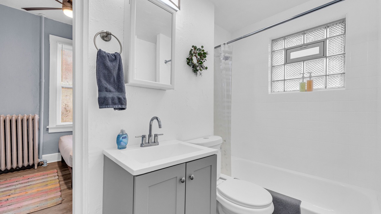 Photo of Bathroom in University Circle
