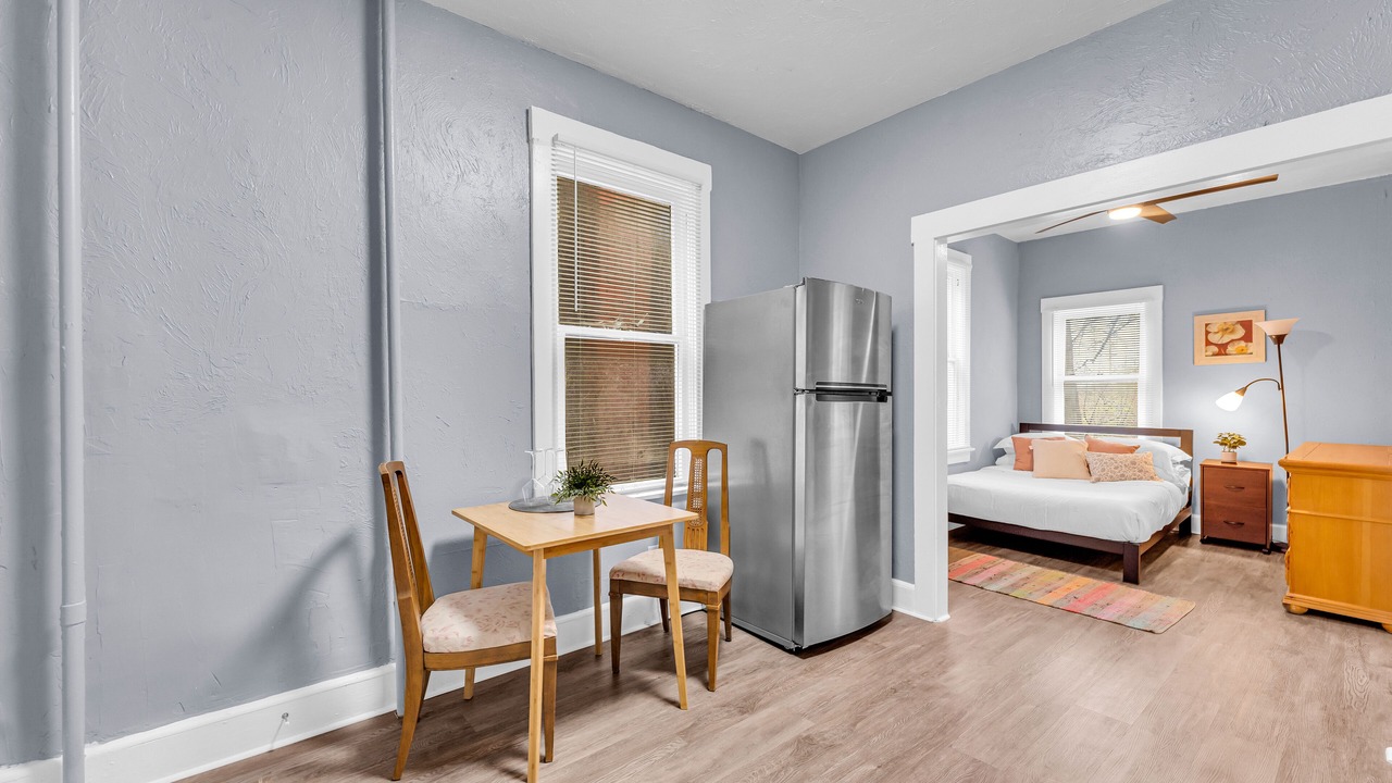 Photo of Bedroom in University Circle