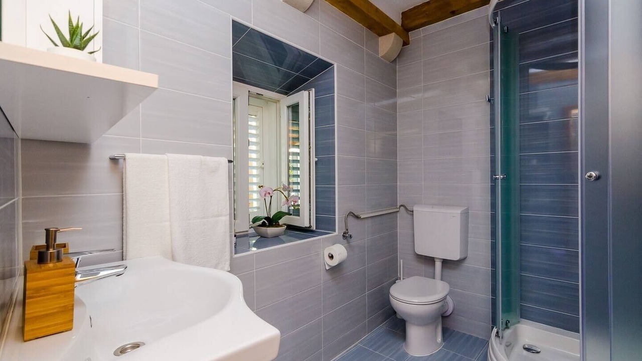 Photo of Bathroom in Korita