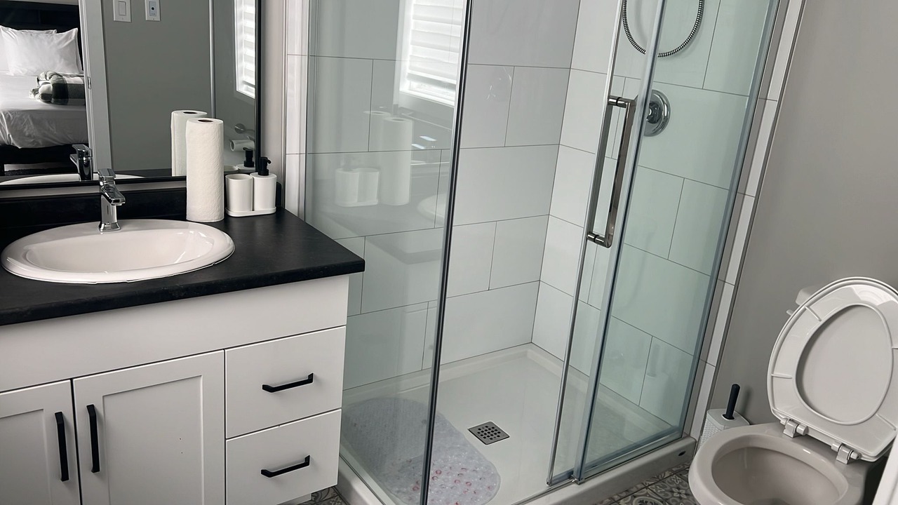 Photo of Bathroom in Dieppe