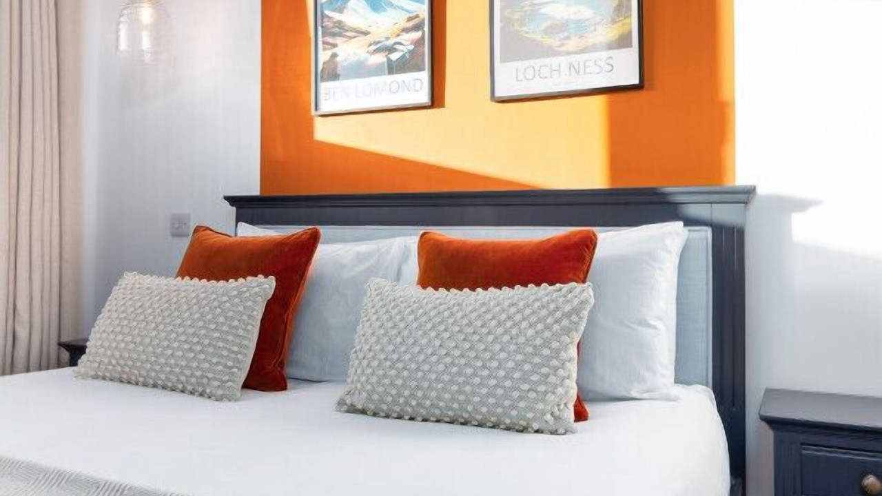 Photo of Bedroom in Tillicoultry