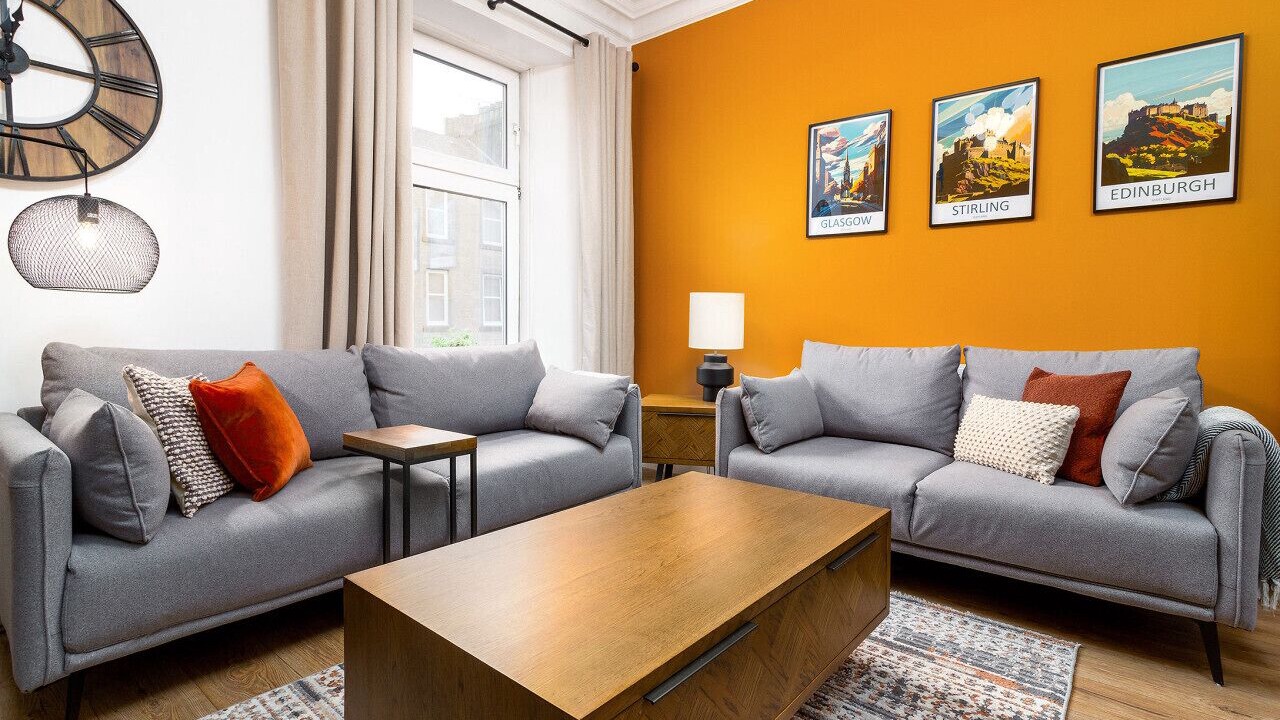 Photo of Livingroom in Tillicoultry