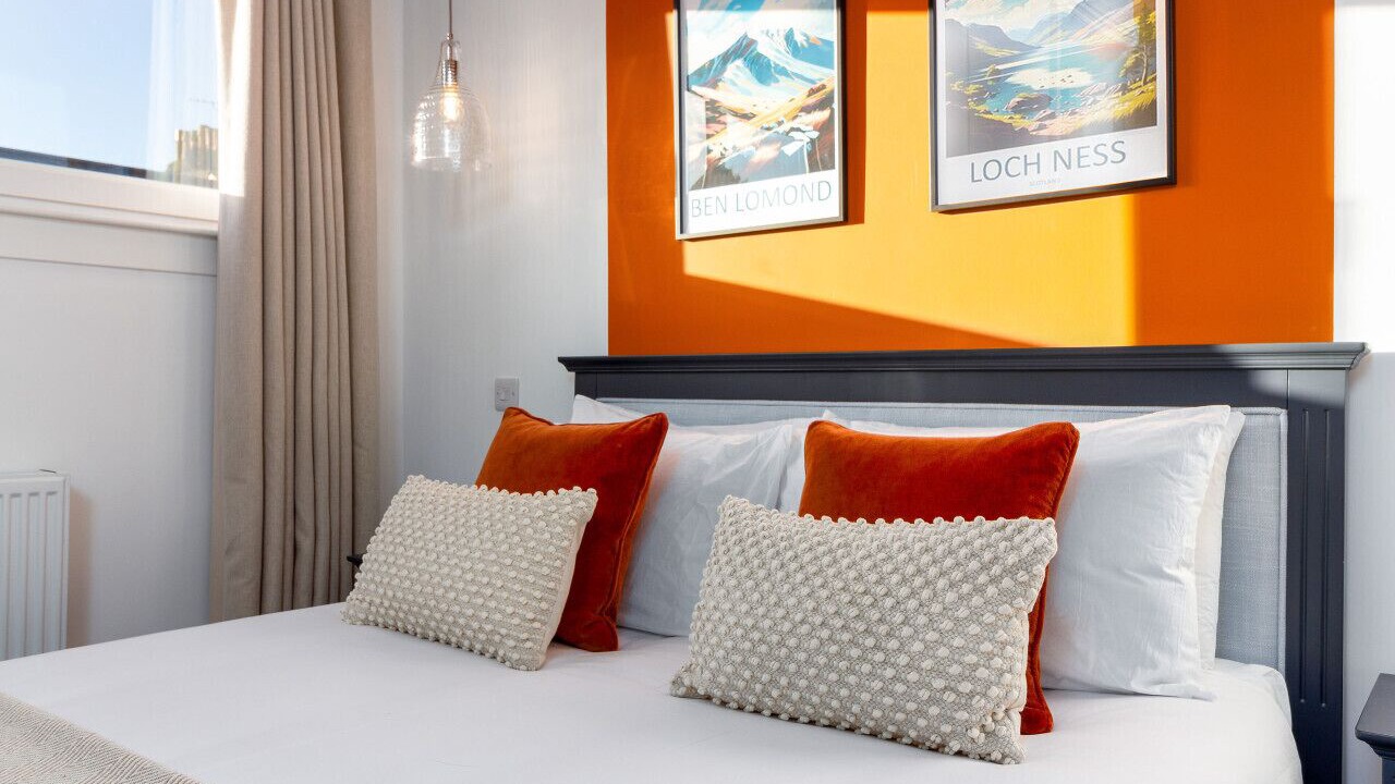 Photo of Bedroom in Tillicoultry