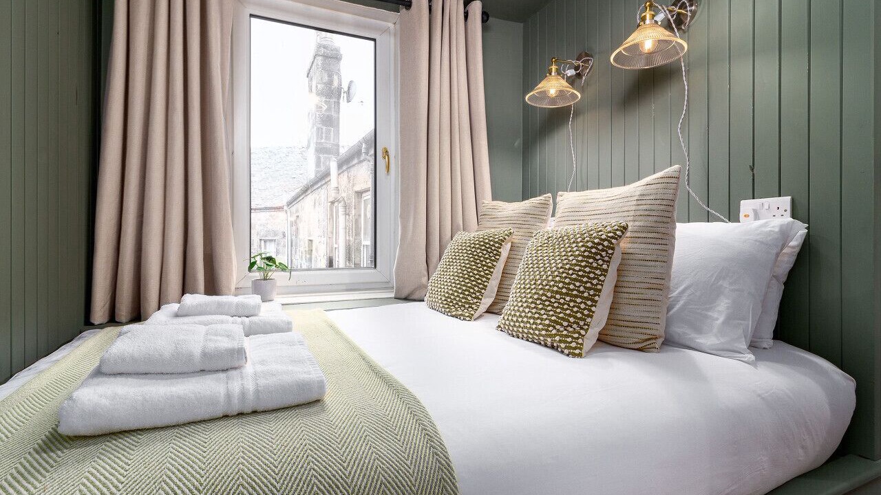 Photo of Bedroom in Tillicoultry