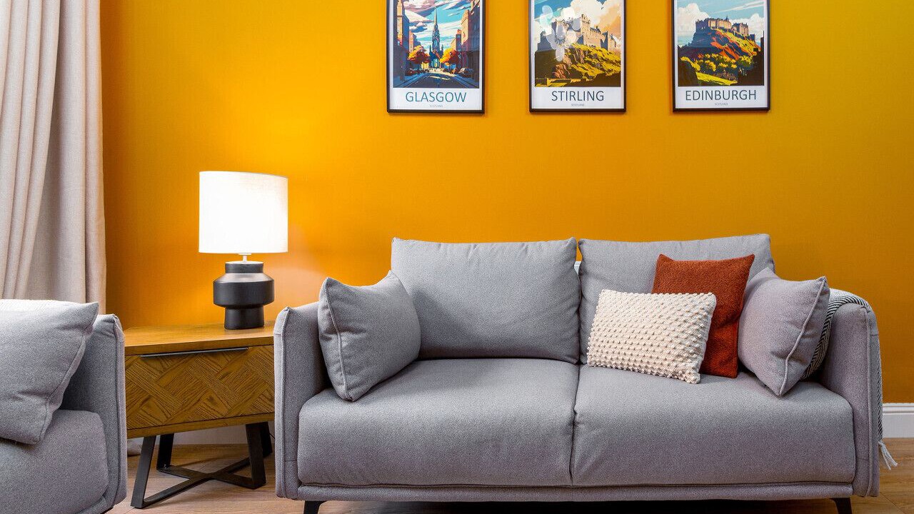 Photo of Livingroom in Tillicoultry