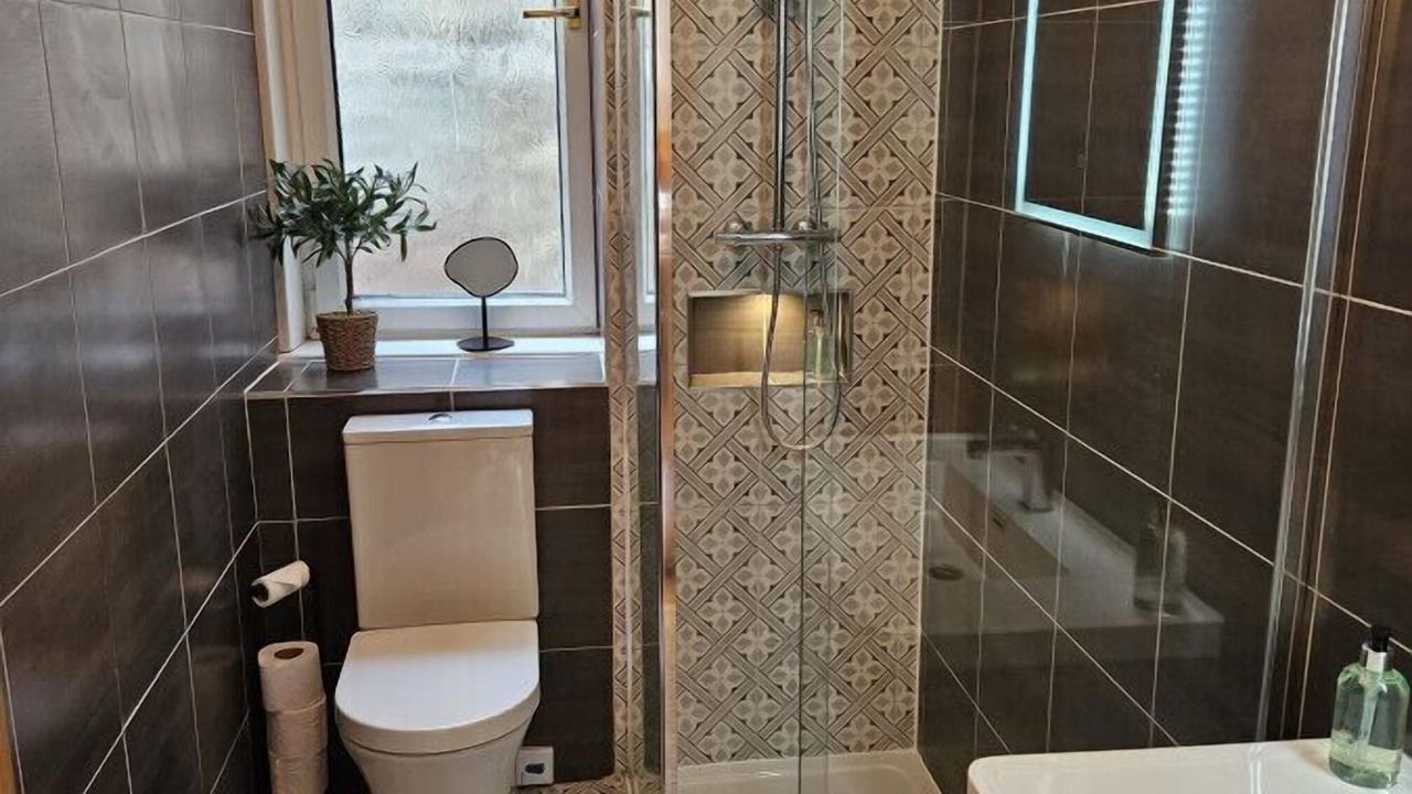 Photo of Bathroom in Tillicoultry