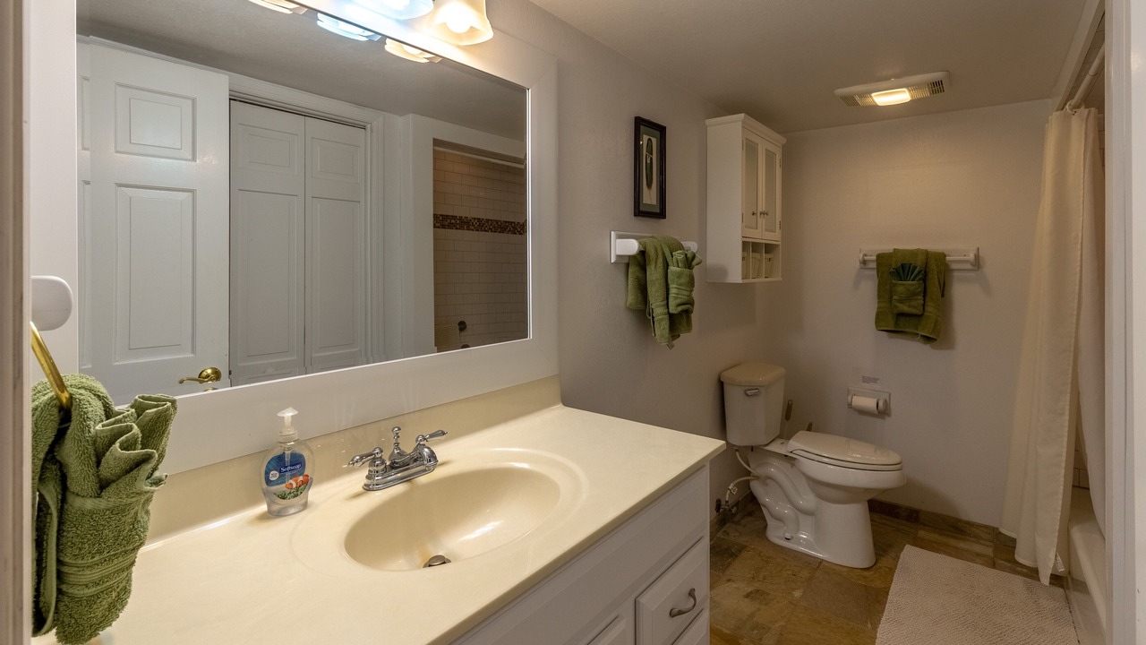 Photo of Bathroom in Whittier