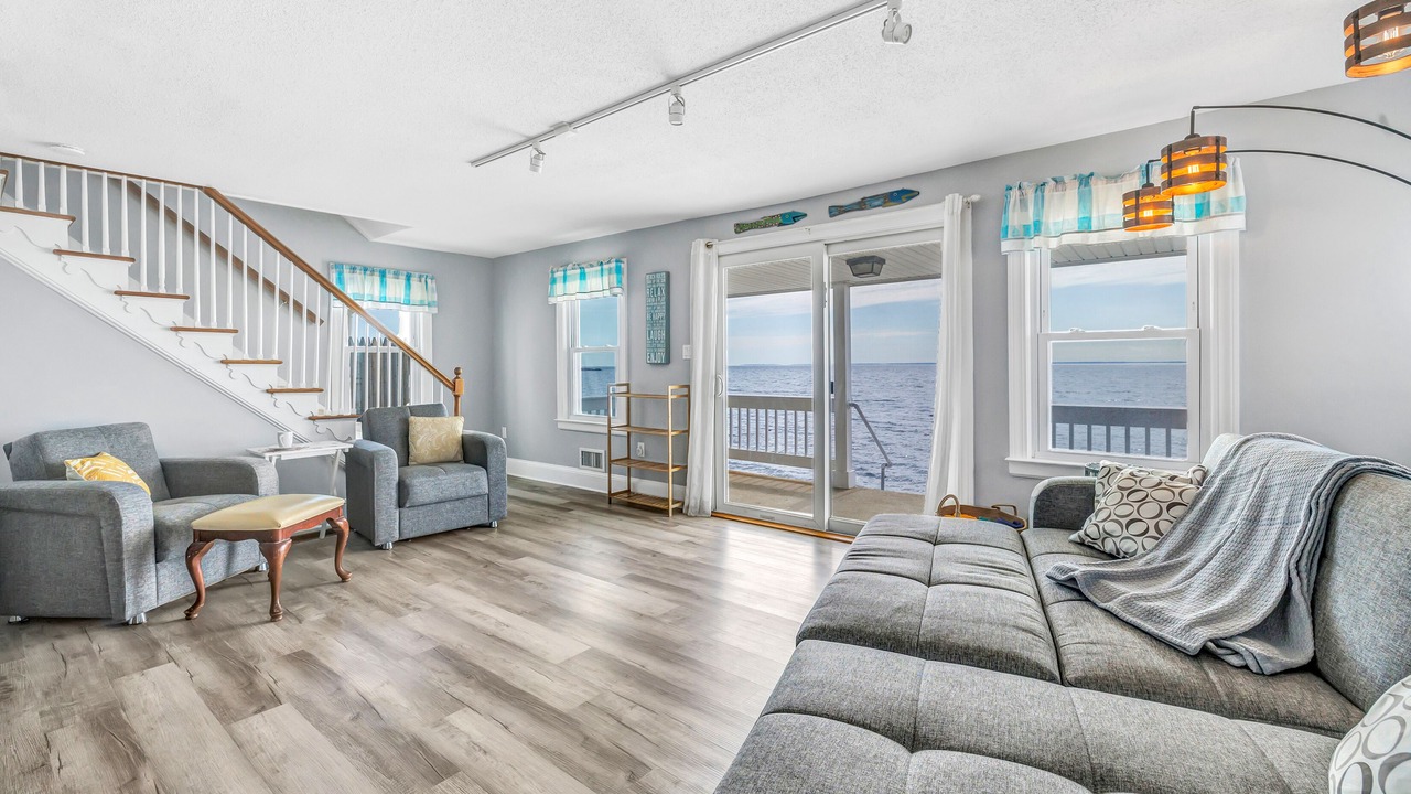 Photo of Livingroom in Milford