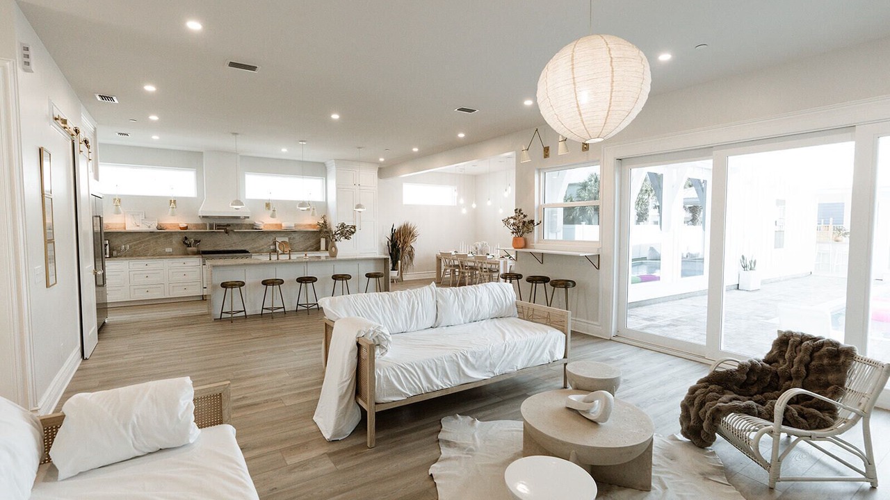 Photo of Livingroom in Bid-a-wee Beach