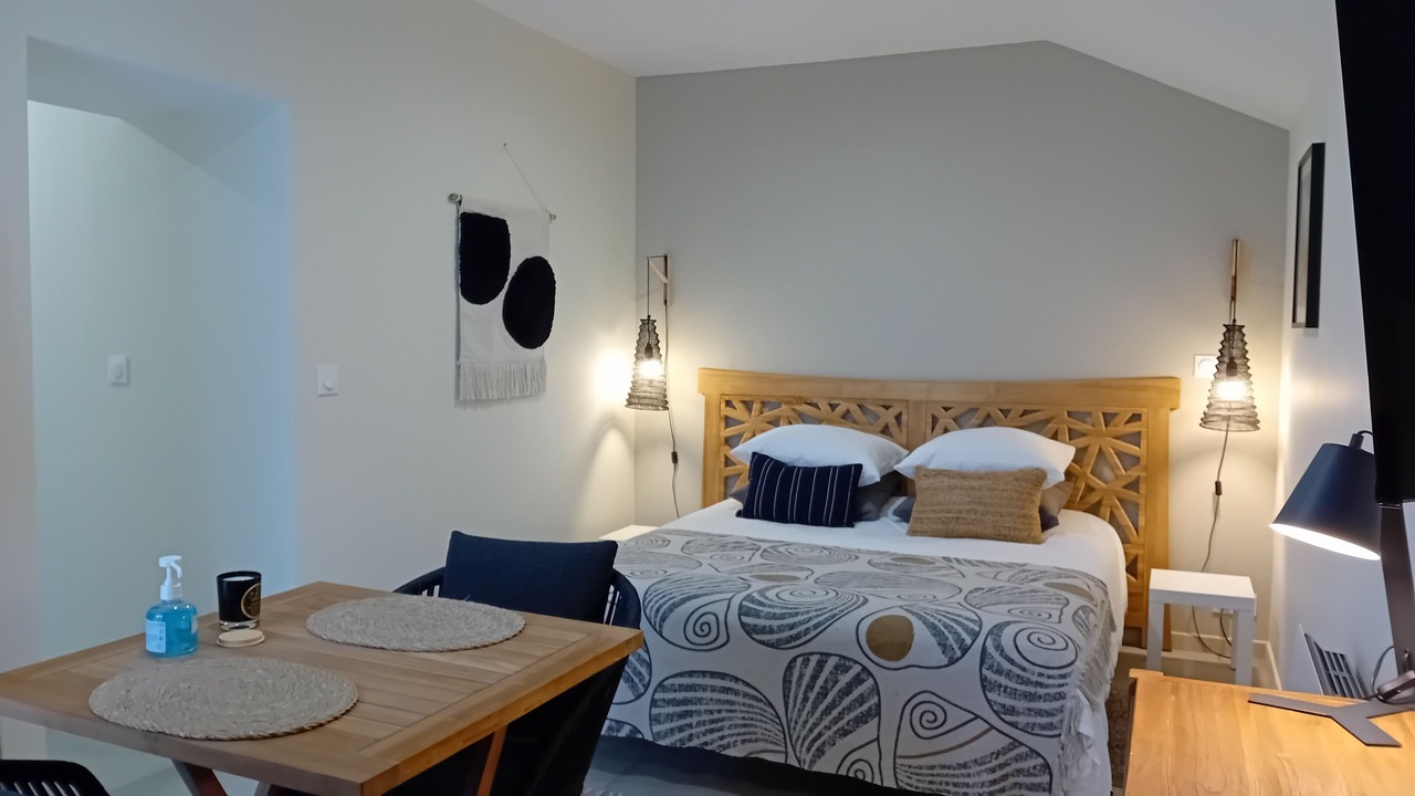 Photo of Bedroom in Herouvillette